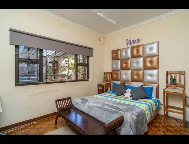 5 BEDROOM HOUSE FOR SALE IN RESERVOIR HILLS
